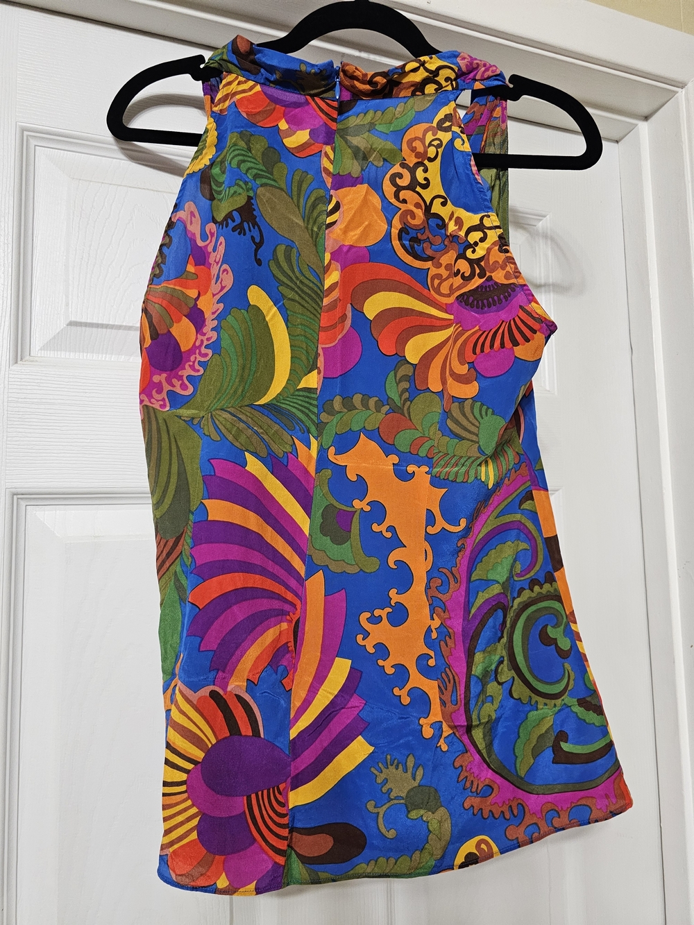 100% Silk Vibrant Multicolor Psychedelic Print Sleeveless Top - Picture 3 of 7